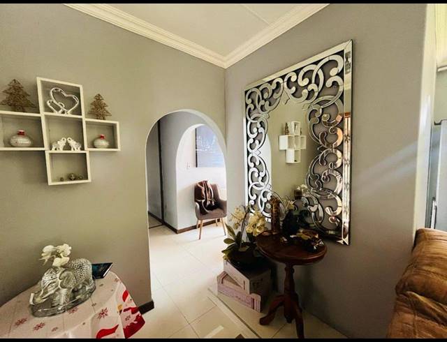 3 BEDROOM HOUSE FOR SALE IN CROYDON